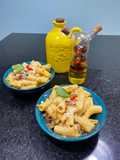 Rigatoni a la carbonara con alcachofas