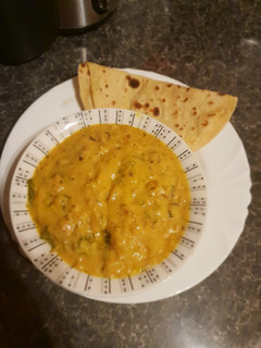 Indiai,joghurtos curry pokorával(Kadhi Pokora) recept fotója