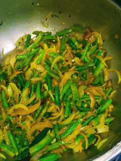 फ्रेंच बीन्स कि सब्जी (french beans ki sabzi recipe in Hindi) रेसिपी मुख्य फोटो