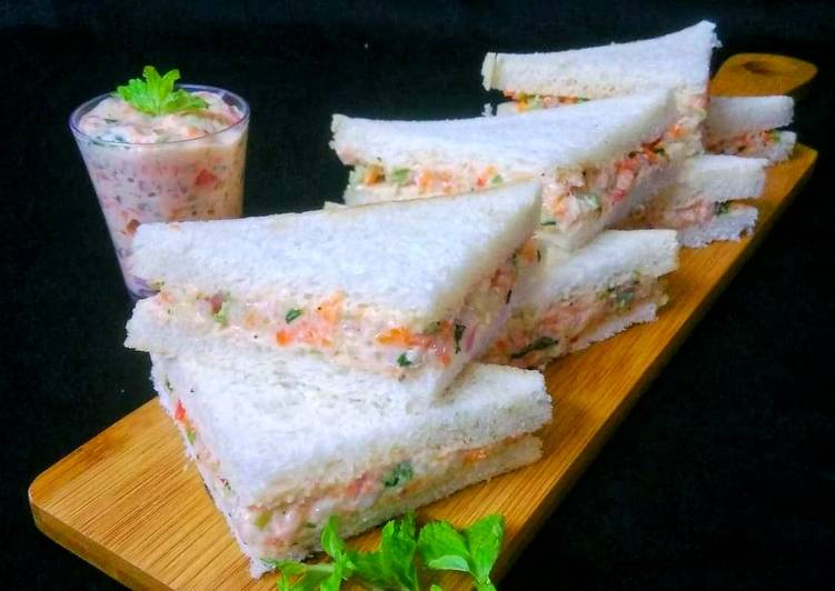 How to Prepare Homemade Cold Salad Sandwich