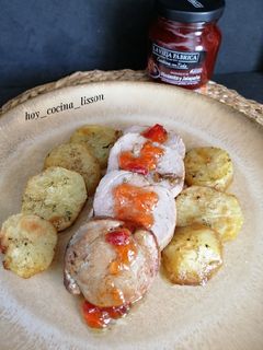 Una foto de Solomillo de cerdo al horno con patatas