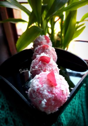 গোলাপ নারকেল লাড্ডু (Rose coconut laddo recipe in bengali) রেসিপির প্রধান ছবি