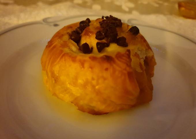 Rose di sfoglia con crema pasticcera vegan