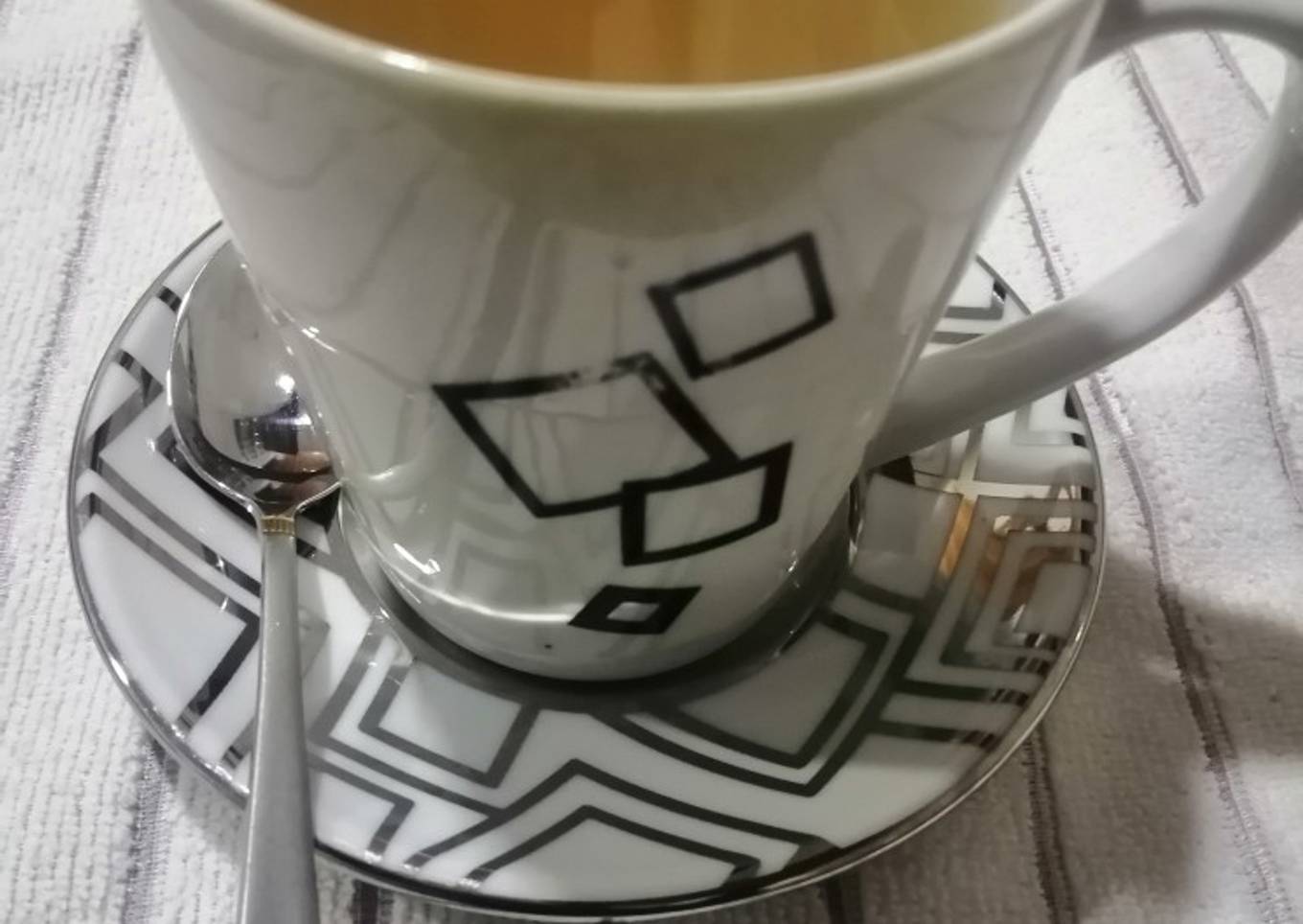 Avocado tea