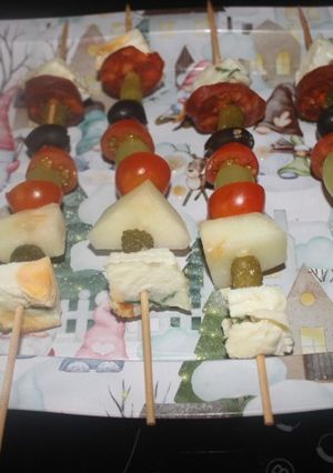 Una foto de Pinchos de lujo con sobras de la nevera