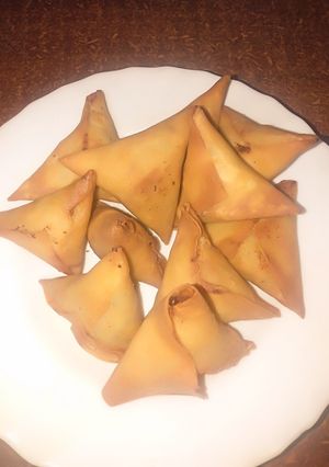 A picture of Dengu Samosa (Green grams).