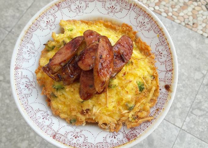 Nasi Telur Dadar Sosis Lada Hitam