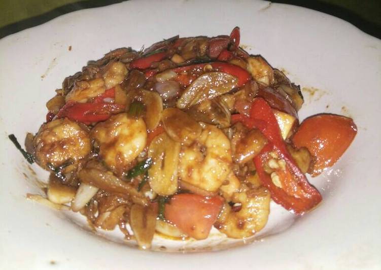 Tumis udang bumbu kecap