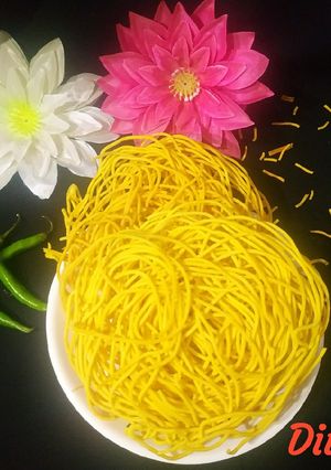 સેવ(Sev Recipe In Gujarati) રેસીપી મુખ્ય ફોટો