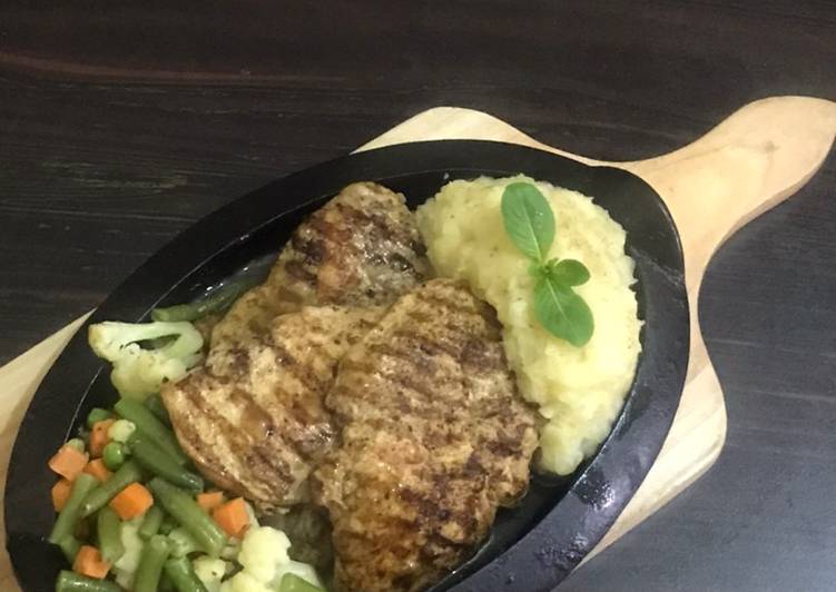 Recipe of Award-winning Black pepper chicken steak