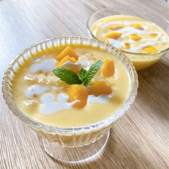 Mango dessert 🍋 #uwehallslife A picture of Mango dessert 🍋 #uwehallslife.