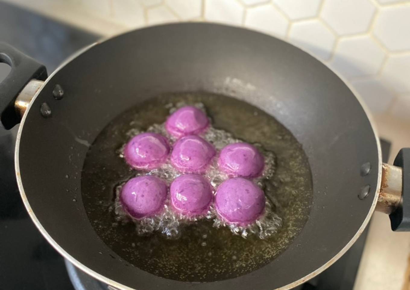 Bola-bola ubi jalar isi keju