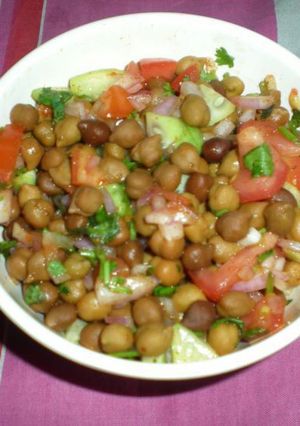 A picture of Chana chat.