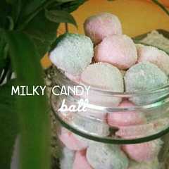 รูปของ Milky ball candy a.k.a bola bola susu