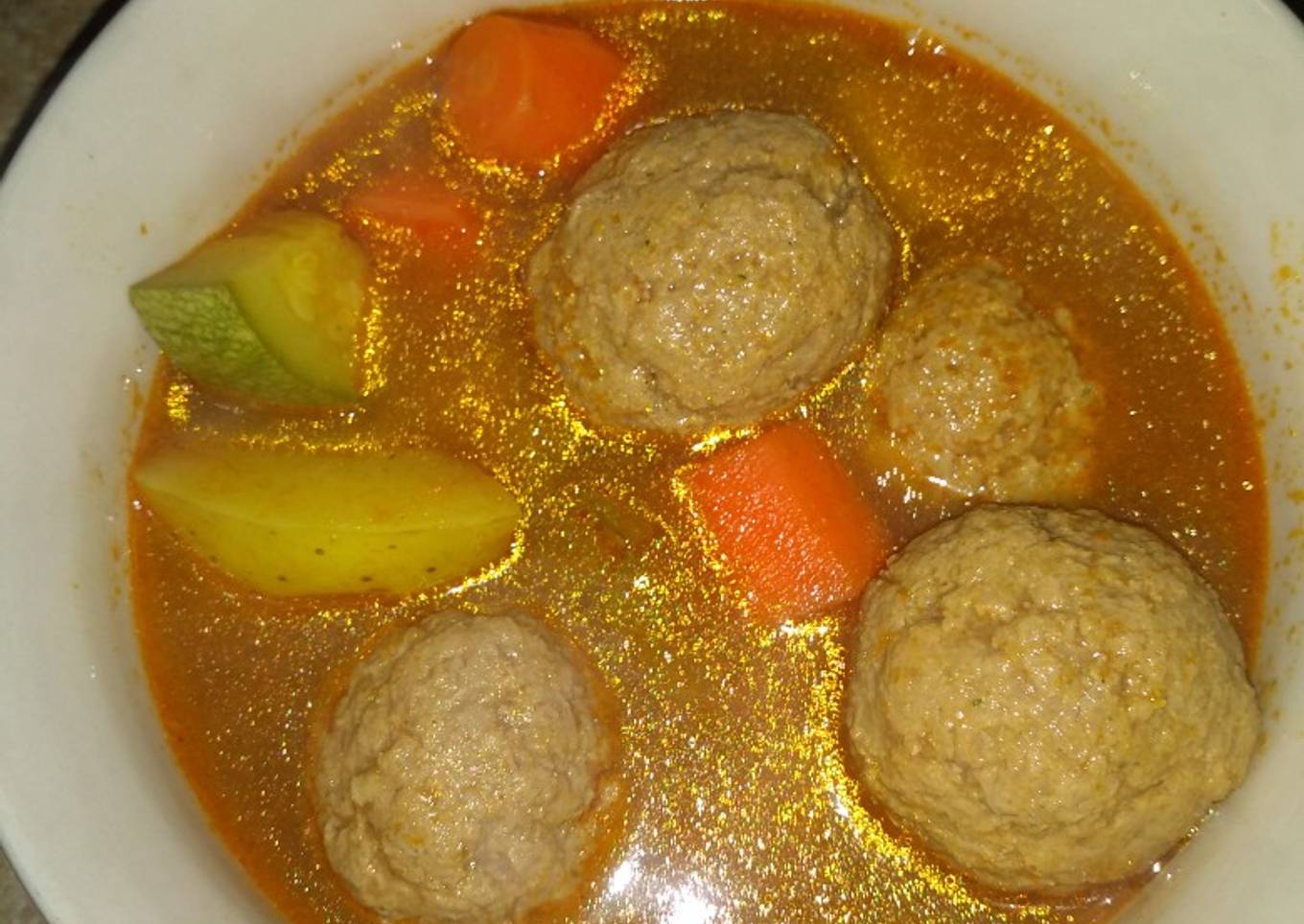 Albóndigas en caldo