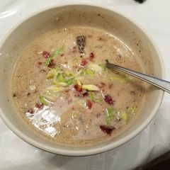 A picture of Oyster Chowder.