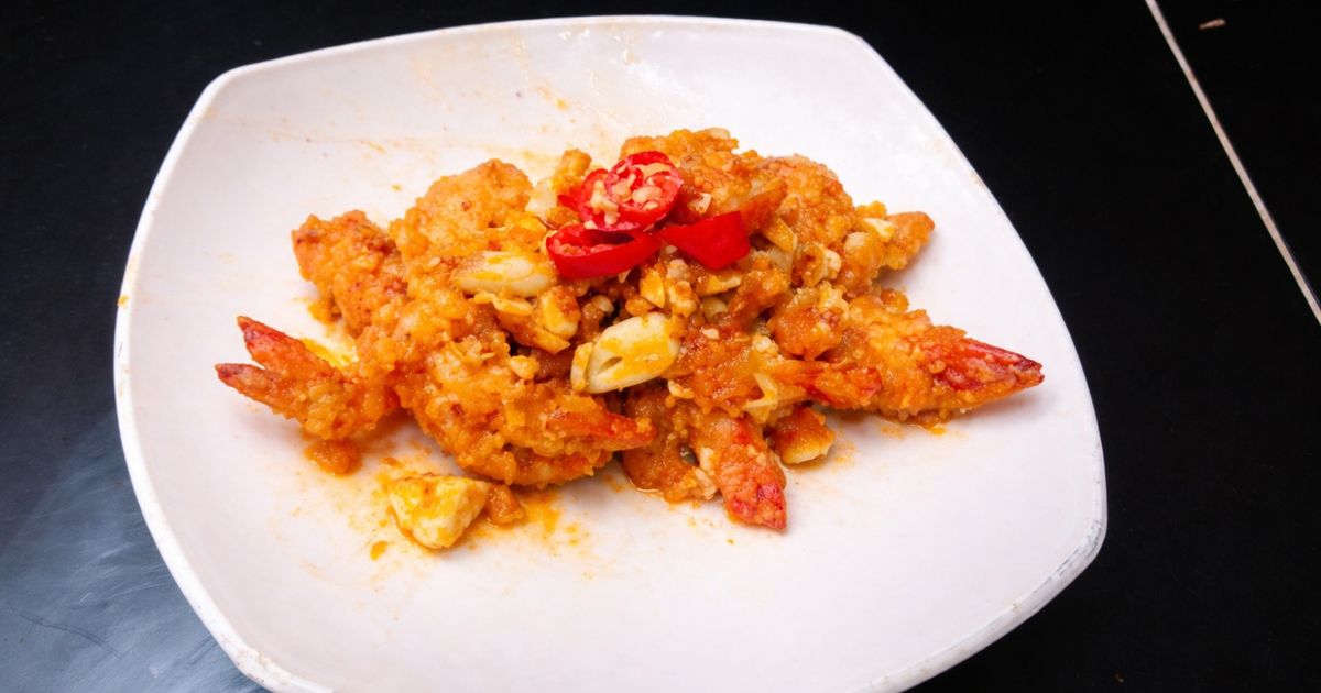 Udang goreng salted egg