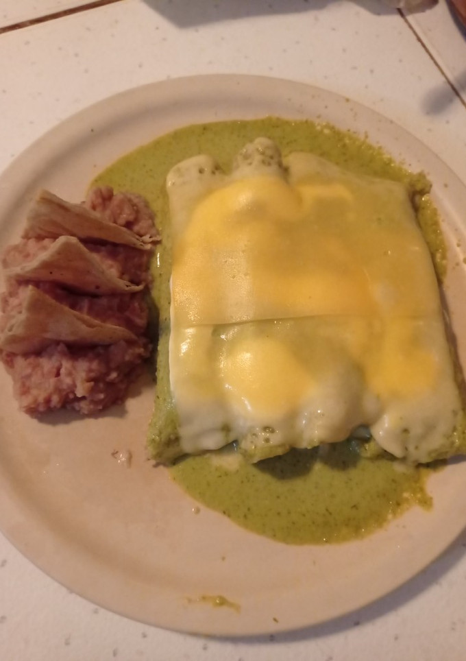 Una foto de Enchiladas Suizas