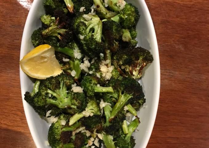 Step-by-Step Guide to Prepare Favorite Roasted broccoli with garlic and lemon