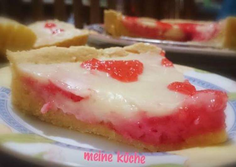 Resep Strawberry Cheesy Pie, Enak Banget