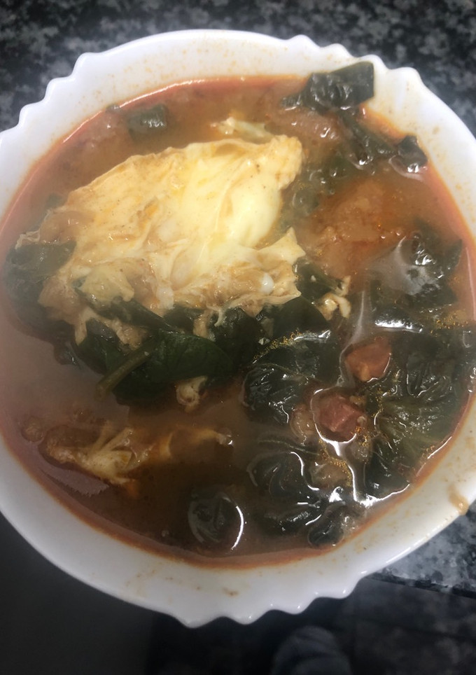 Una foto de 9. Sopa de ajo o sopa castellana (principal sopa)