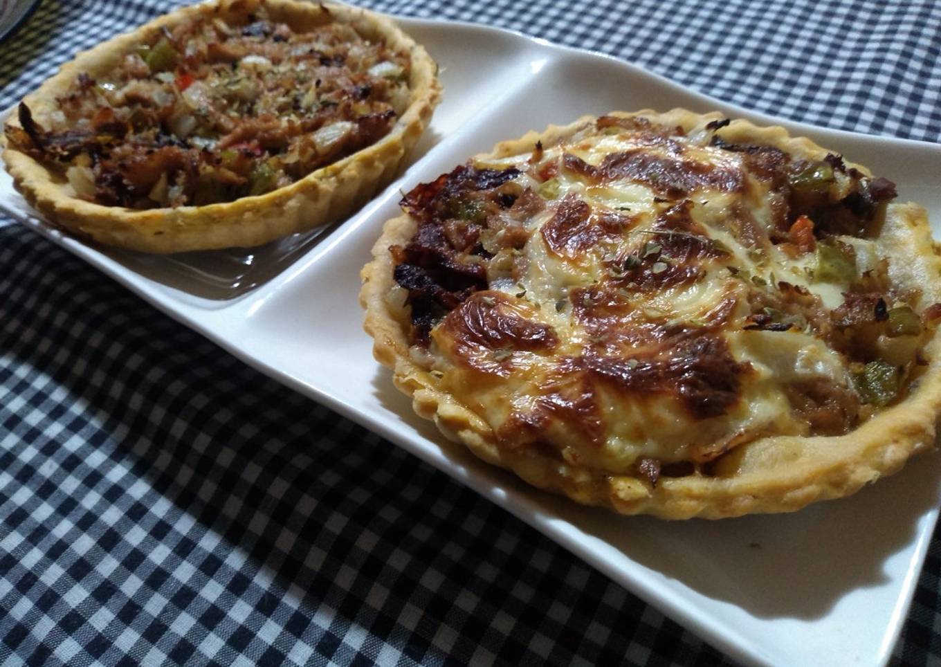 Mini - Tartas de atún y tomates deshidratados