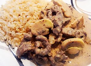 Foto de Estrogonofe light de carne com creme de ricota