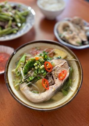 Hình của món Canh Chua Cá Hú.