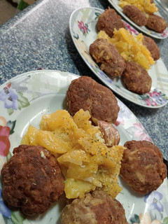 Una foto de Filetes 🥩Rusos con Panaderas