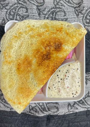 A picture of Rice dosa.