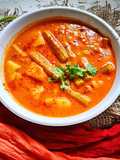 સરગવાની શીંગ અને બટાકાનું શાક (Saragva Shing Bataka Shak Recipe In Gujarati)