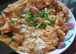 โอยาโกะด้ง (กับข้าว)
