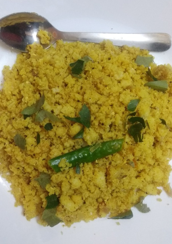 முட்டை கொத்து இட்லி (muttai kothu idli recipe in tamil) செய்முறை முக்கிய புகைப்படம்