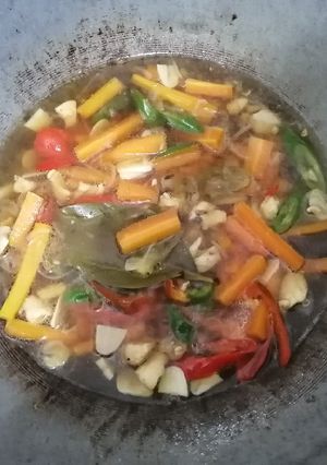 Foto resep Asem-asem Ayam Wortel (untuk keluarga dan anak 1 tahun)