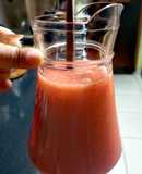 Jugo de fresas y papaya