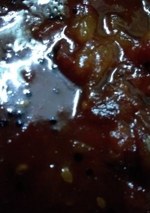A picture of Dates and tomato sweet chutney.