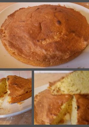 A picture of Meringue Nut cake.