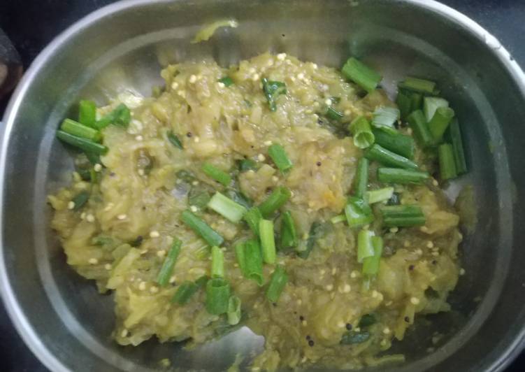 Steps to Make Award-winning Vanga bharit (Baingan bharta)