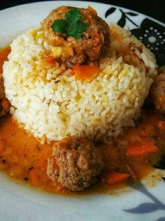 Una foto de Albóndigas de carne en salsa