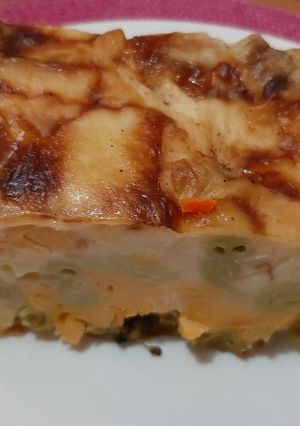 Una foto de Pastel de fideos gratinados