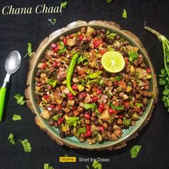 Kala Chana Chaat (Brown Chickpeas Chaat) A picture of Kala Chana Chaat (Brown Chickpeas Chaat).