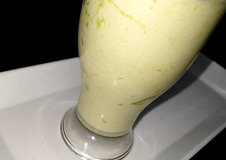 Recipe of Award-winning Avocado smoothie