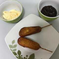 Una foto de Corn dogs