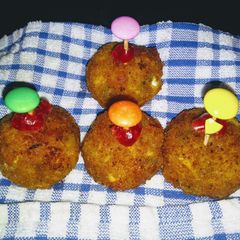 A picture of Corn cheese balls.