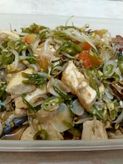 Foto resep Tumis pedas manis ikan asin, tahu dan tauge