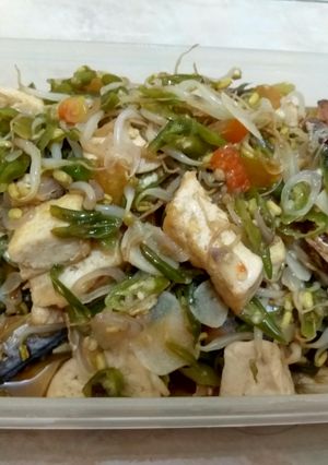 Foto resep Tumis pedas manis ikan asin, tahu dan tauge