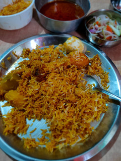 अंडा बिरयानी हैदराबादी स्टाइल (anda biryani hyderabadi style recipe in Hindi) रेसिपी मुख्य फोटो