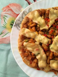 صورة لوصفة بيتزا بعجينة مقرمشة