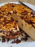 Vegan λευκό τυρί Cheddar σε συνδυασμό με Καφέ 🇬🇧🧀☕️