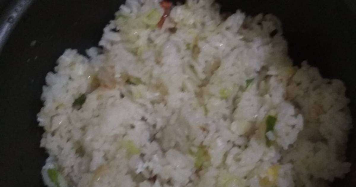 Resep Nasi goreng kampung (rice cooker) oleh tasa Cookpad